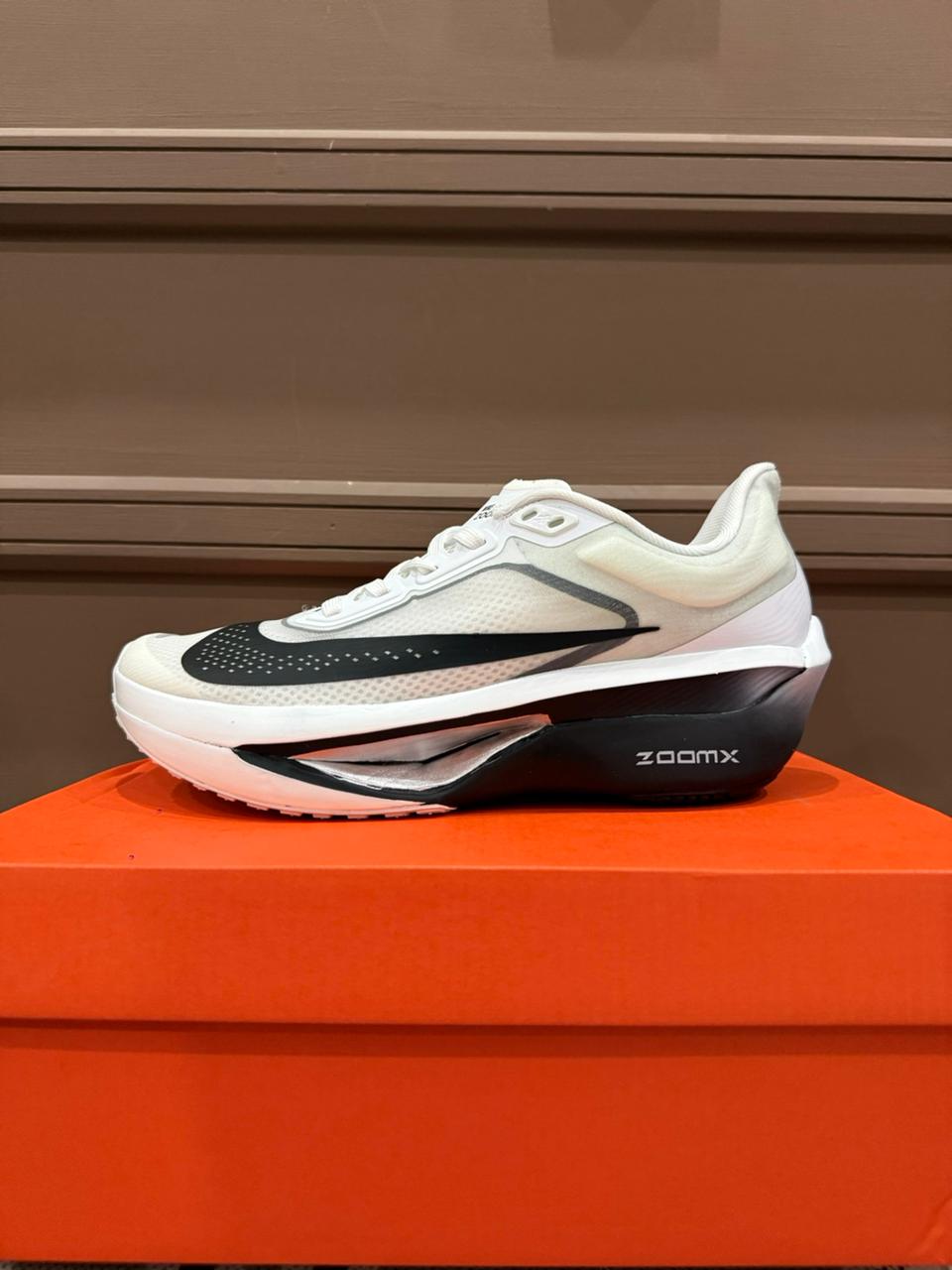 NK Zoom Fly 6