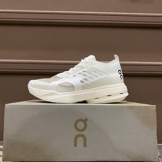 On Cloud Boom Strike (Premium ++)