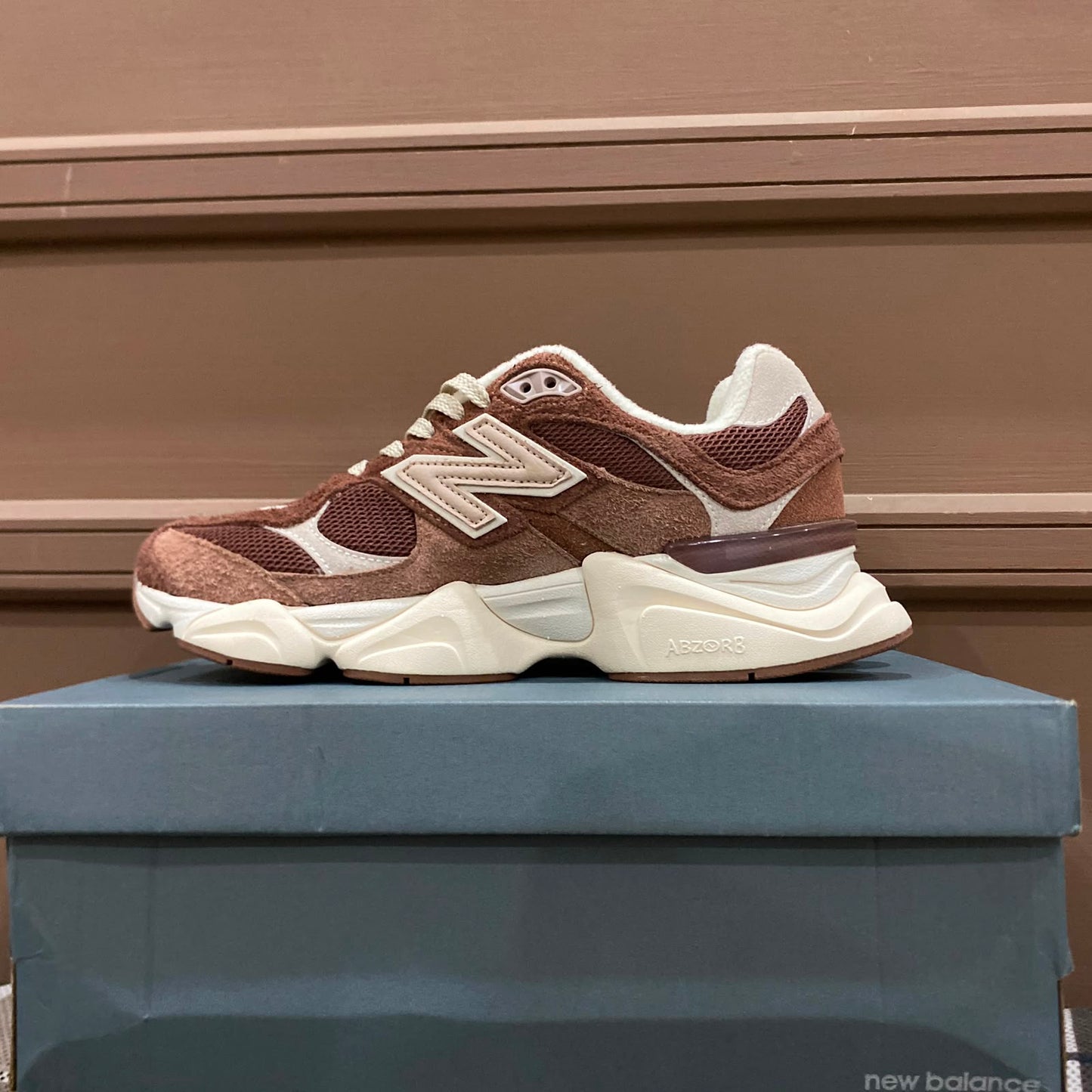 NB 9060 (Premium ++)