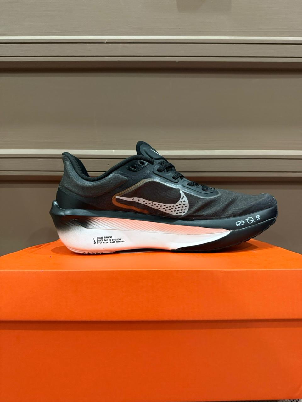 NK Zoom Fly 6