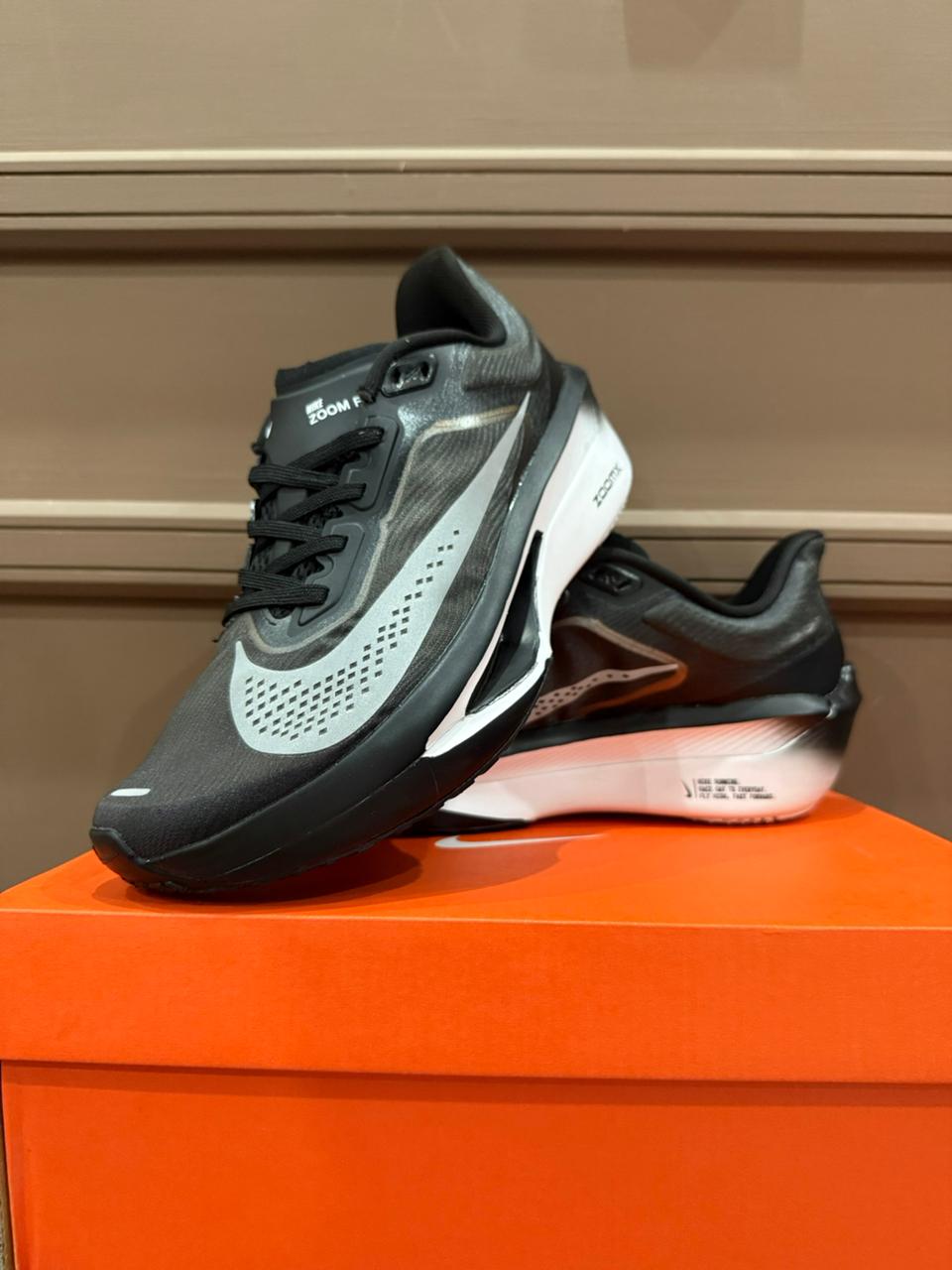 NK Zoom Fly 6
