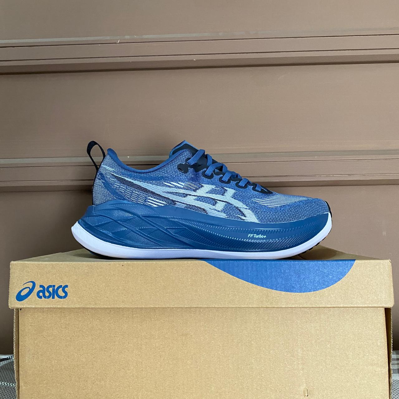 Asics Nova-Blast 2 (Premium ++)
