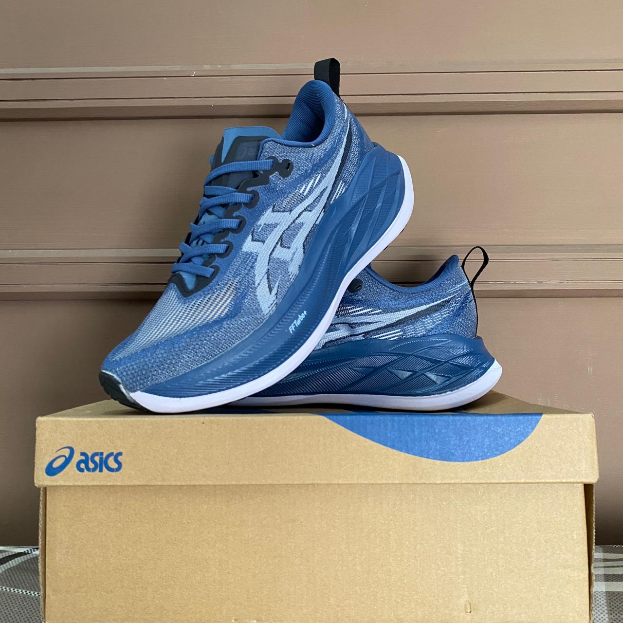 Asics Nova-Blast 2 (Premium ++)