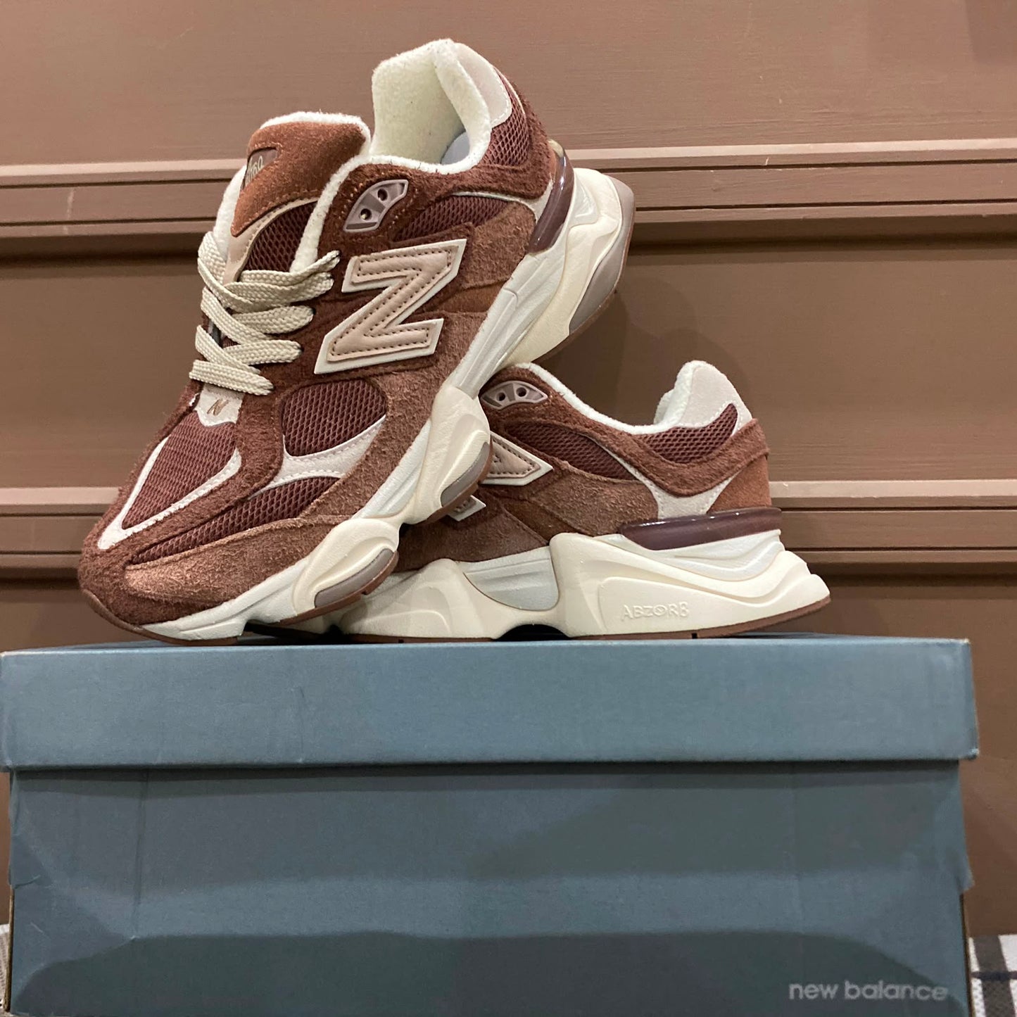 NB 9060 (Premium ++)