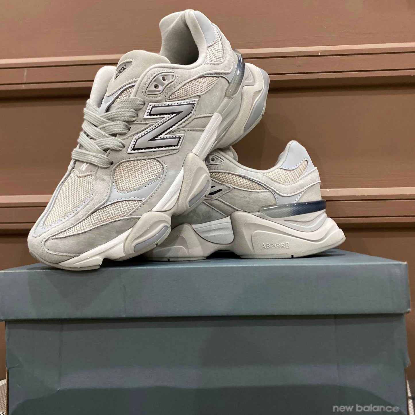 NB 9060 (Premium ++)