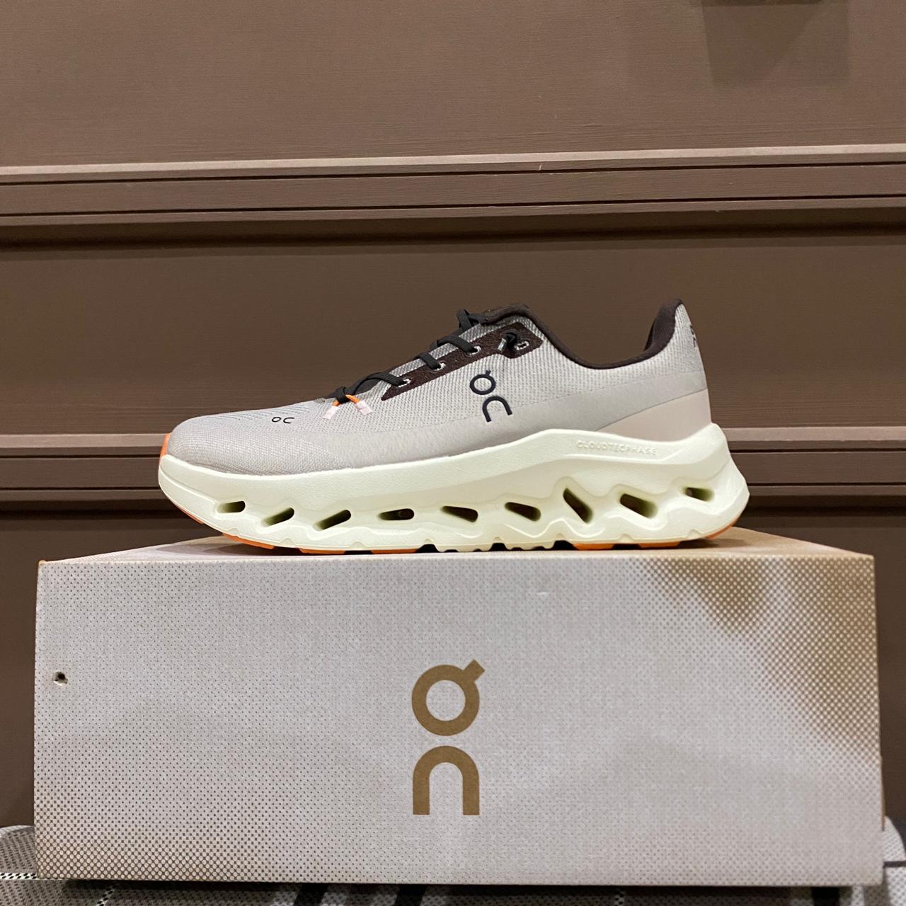 On Cloud Tilt (Premium ++)