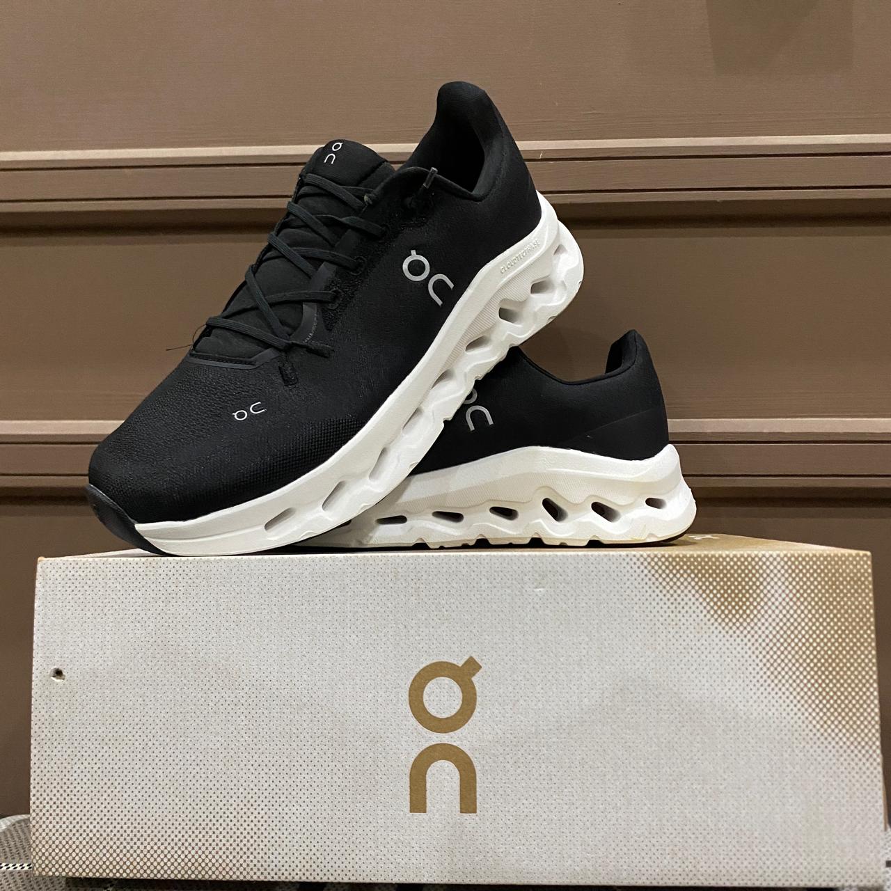 On Cloud Tilt (Premium ++)